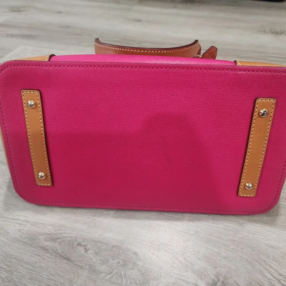 SOLD Dooney & Bourke | Fuschia Dome Satchel - Picture 5 of 8